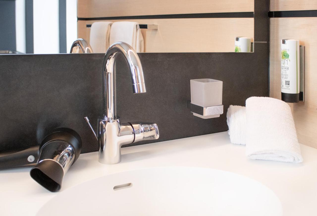 Kl Hotel By Wmm Hotels Kaiserslautern Bagian luar foto
