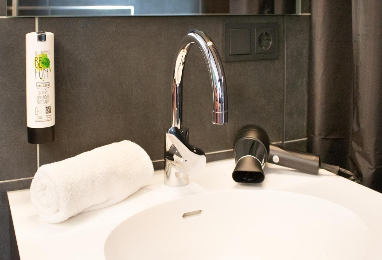 Kl Hotel By Wmm Hotels Kaiserslautern Bagian luar foto